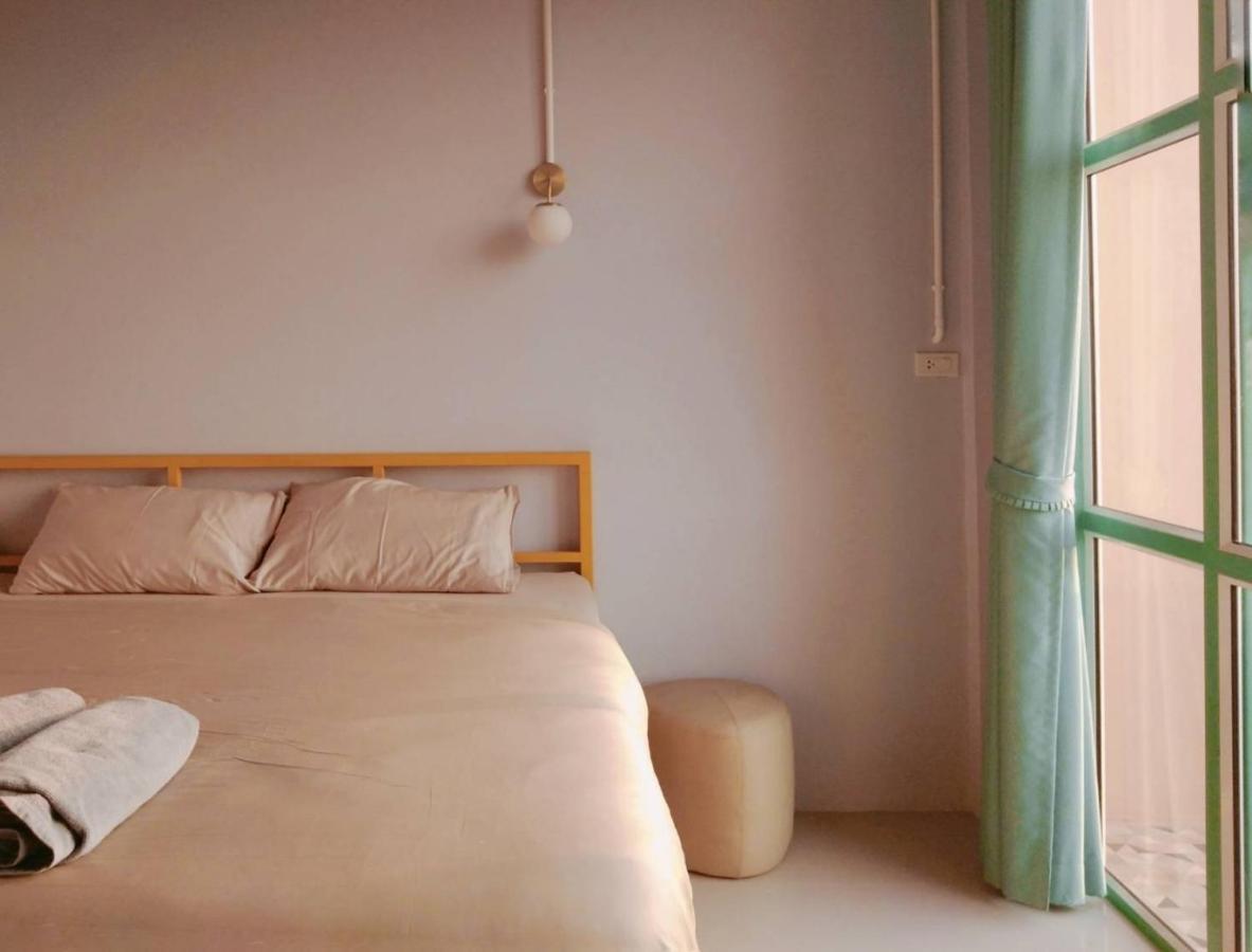 Alley51 Hotel Surat Thani Bagian luar foto