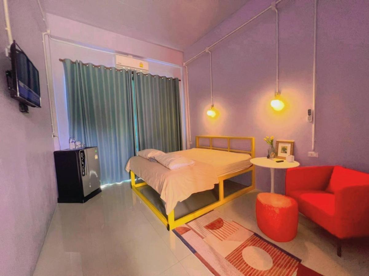 Alley51 Hotel Surat Thani Bagian luar foto