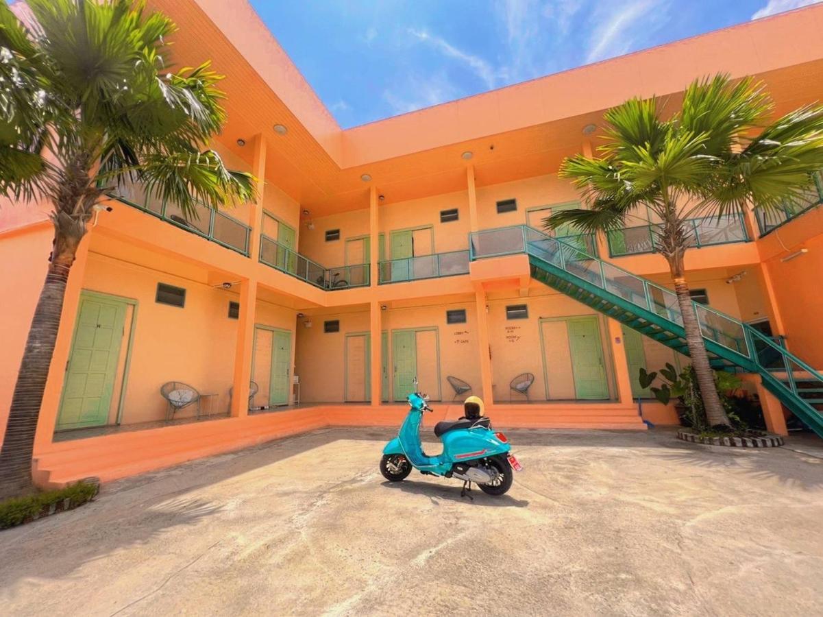 Alley51 Hotel Surat Thani Bagian luar foto