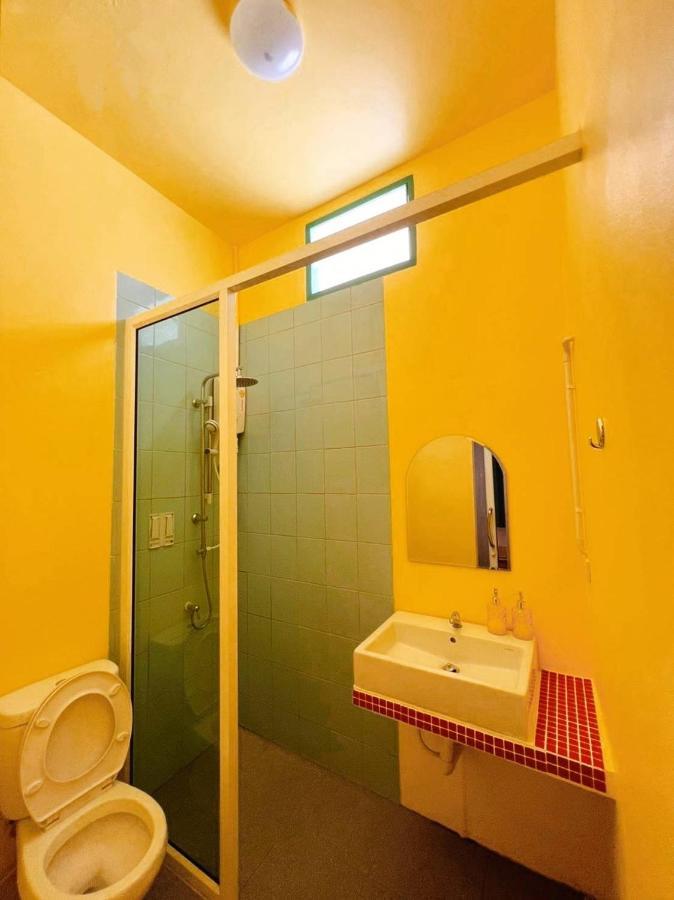 Alley51 Hotel Surat Thani Bagian luar foto