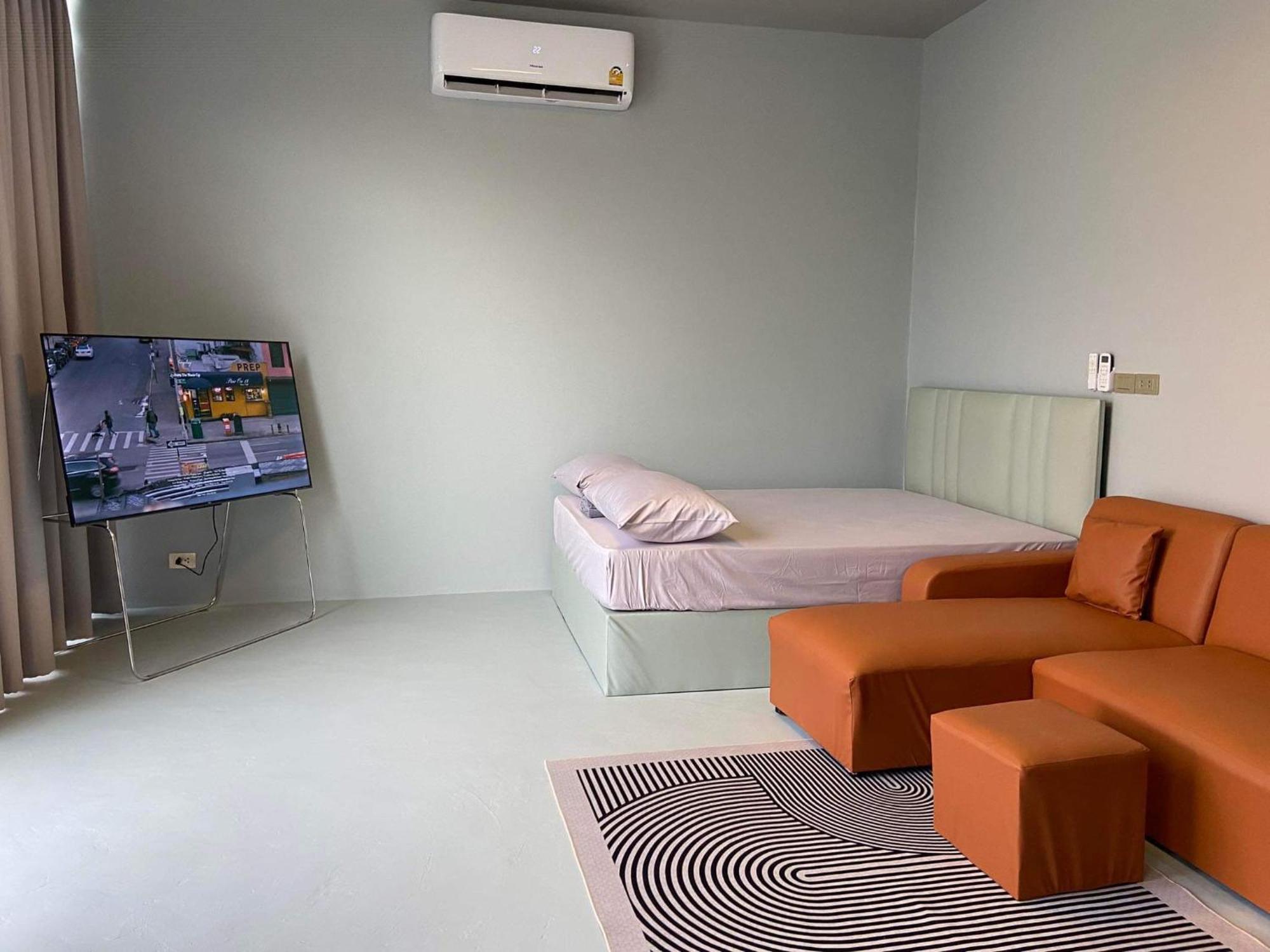 Alley51 Hotel Surat Thani Bagian luar foto